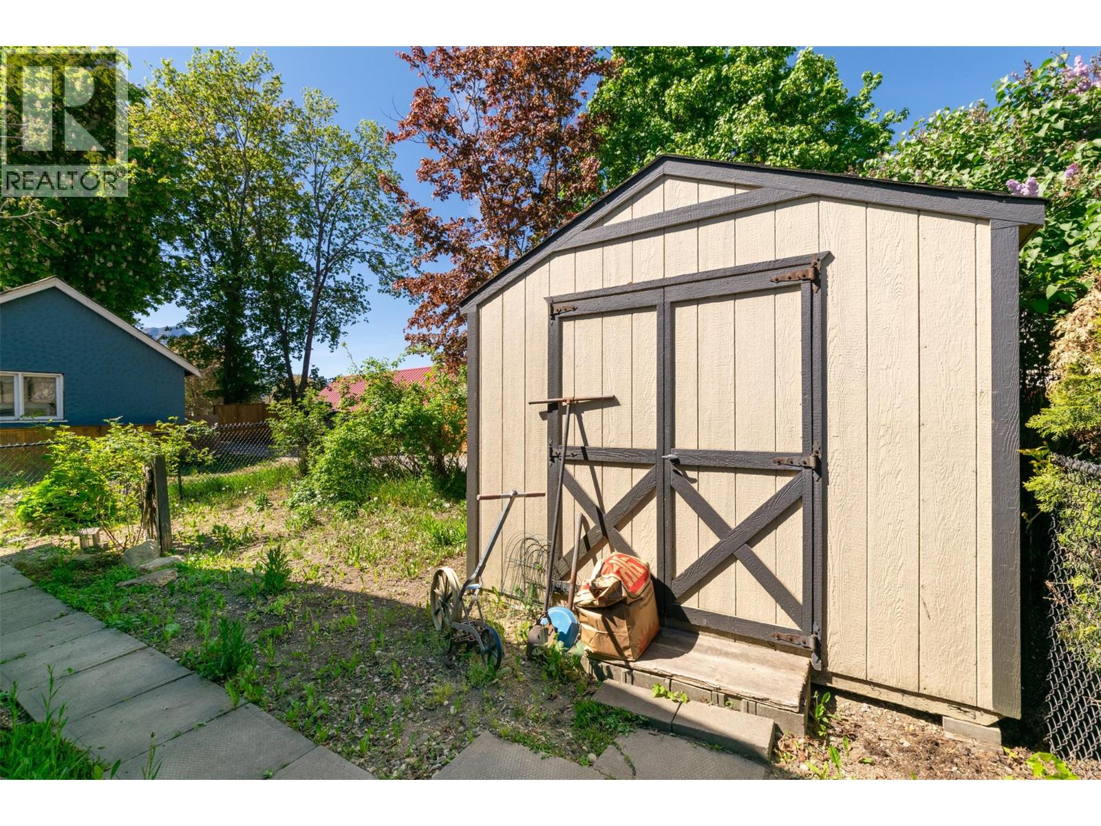 111 1 Street SE - 39