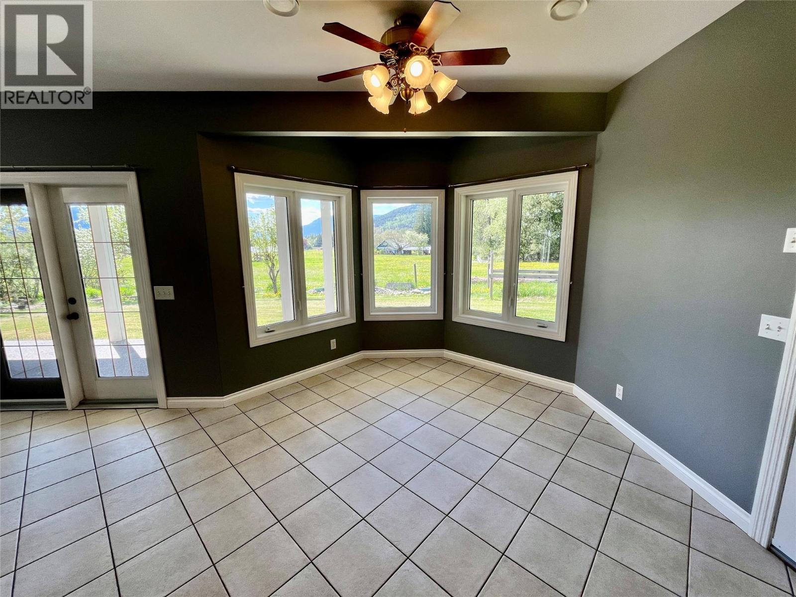  1830 Stepp Pit Road, Sicamous