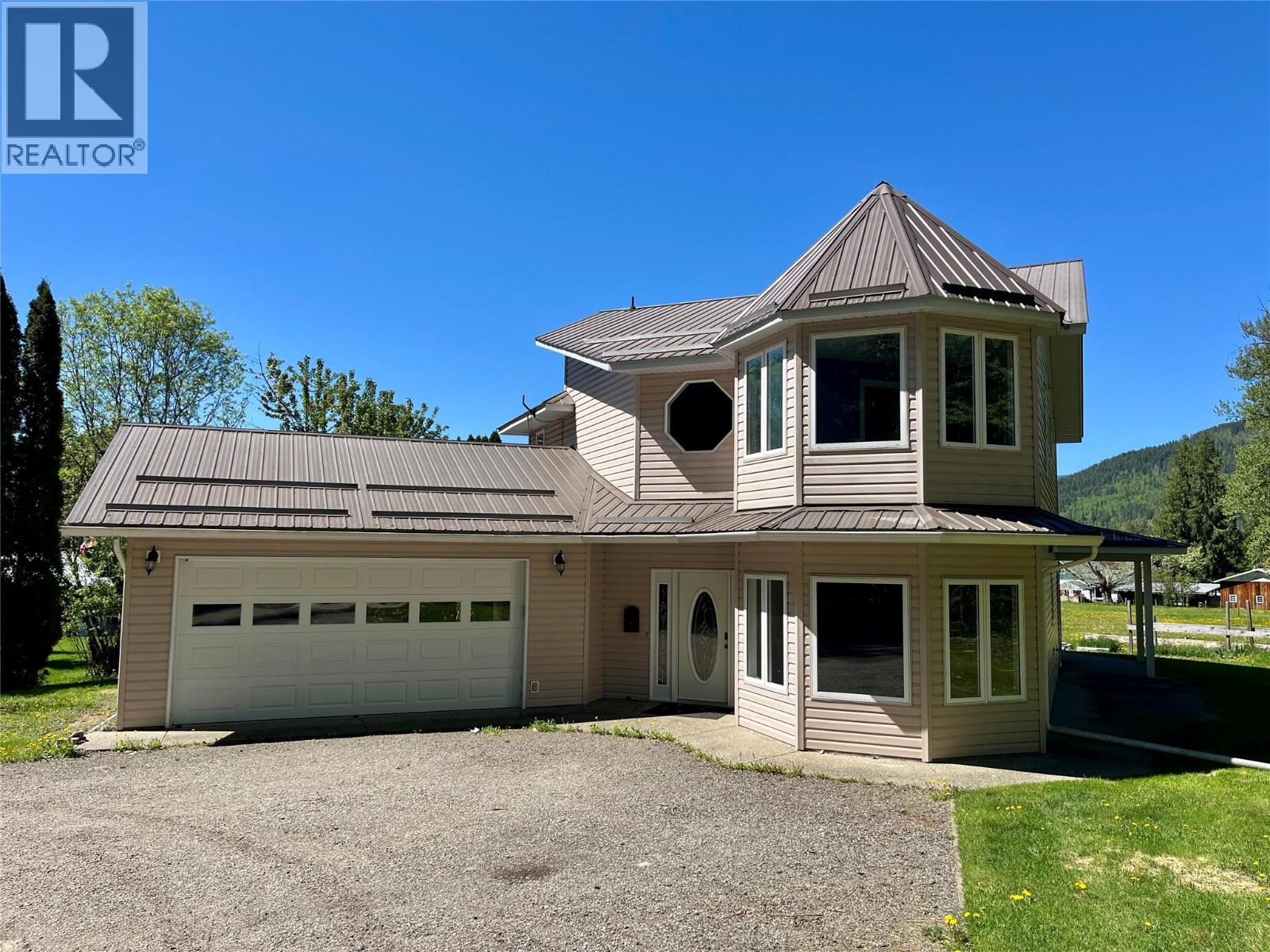  1830 Stepp Pit Road, Sicamous