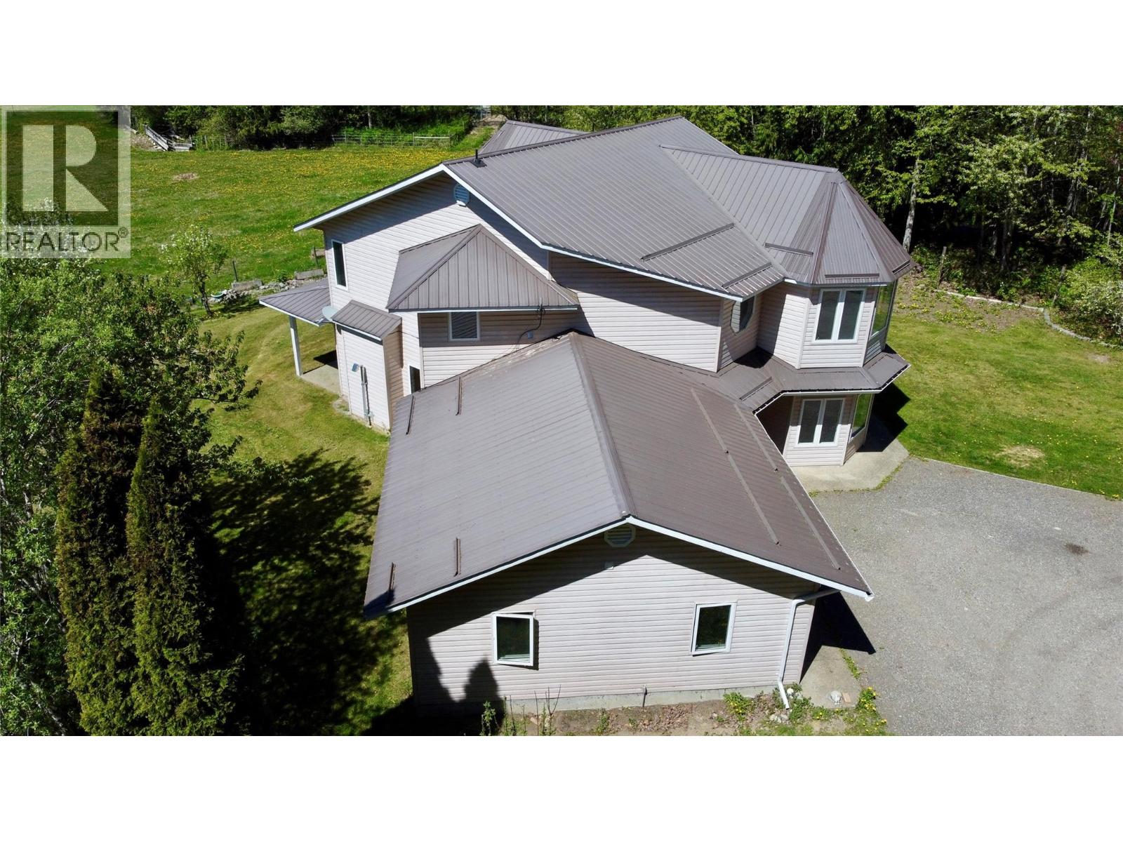  1830 Stepp Pit Road, Sicamous