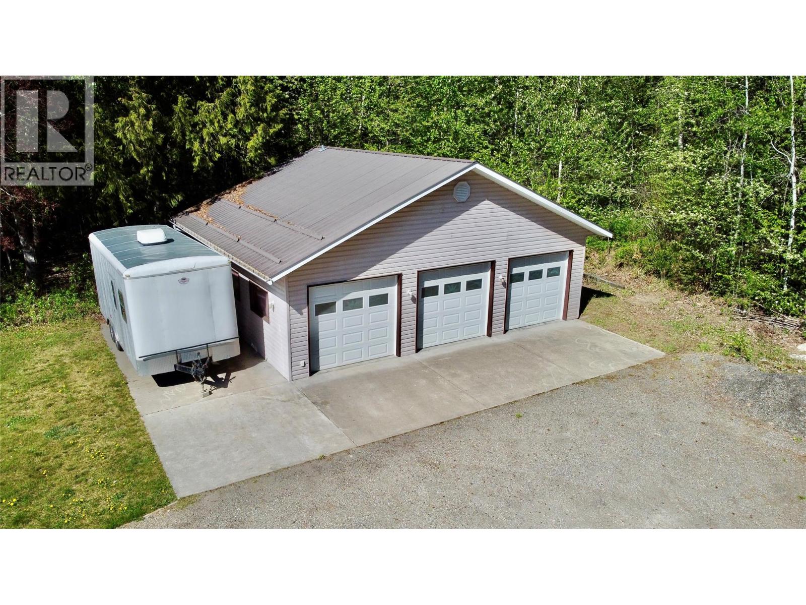  1830 Stepp Pit Road, Sicamous