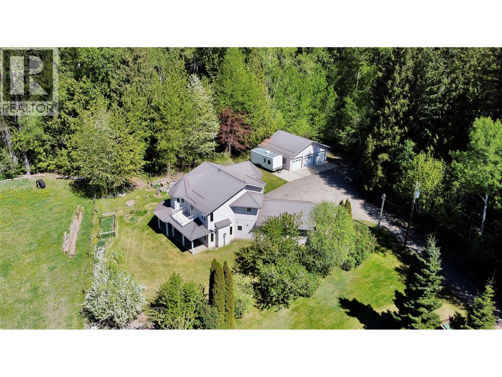  1830 Stepp Pit Road, Sicamous