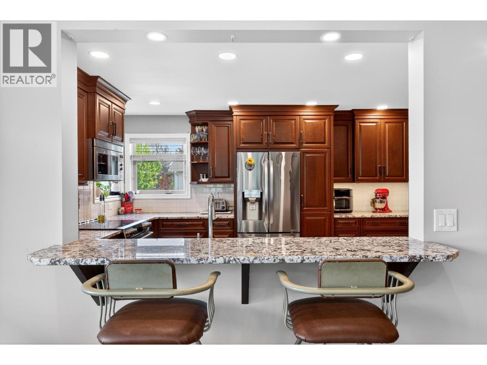 1544 Woodridge Road, Kelowna