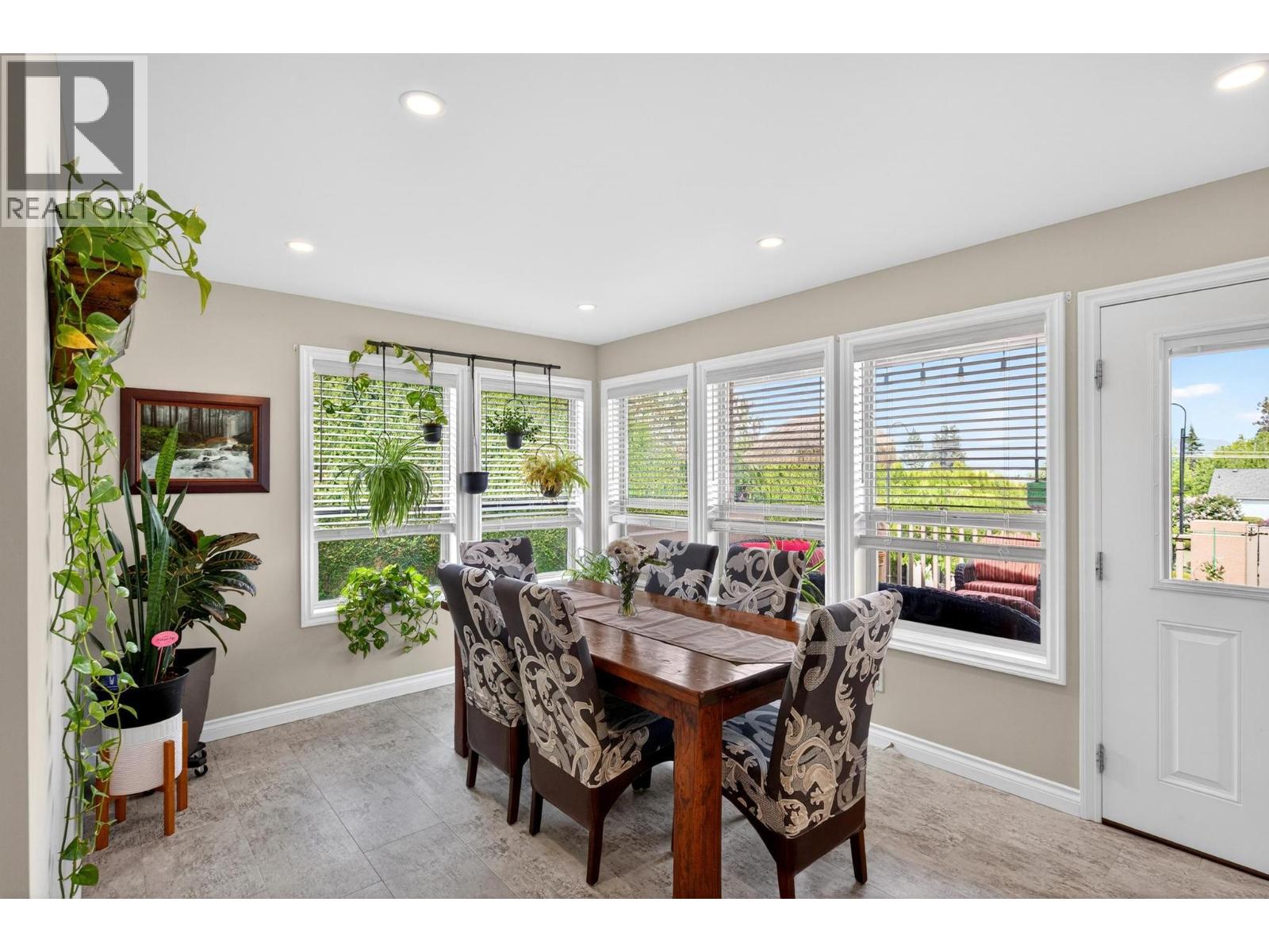 1544 Woodridge Road, Kelowna