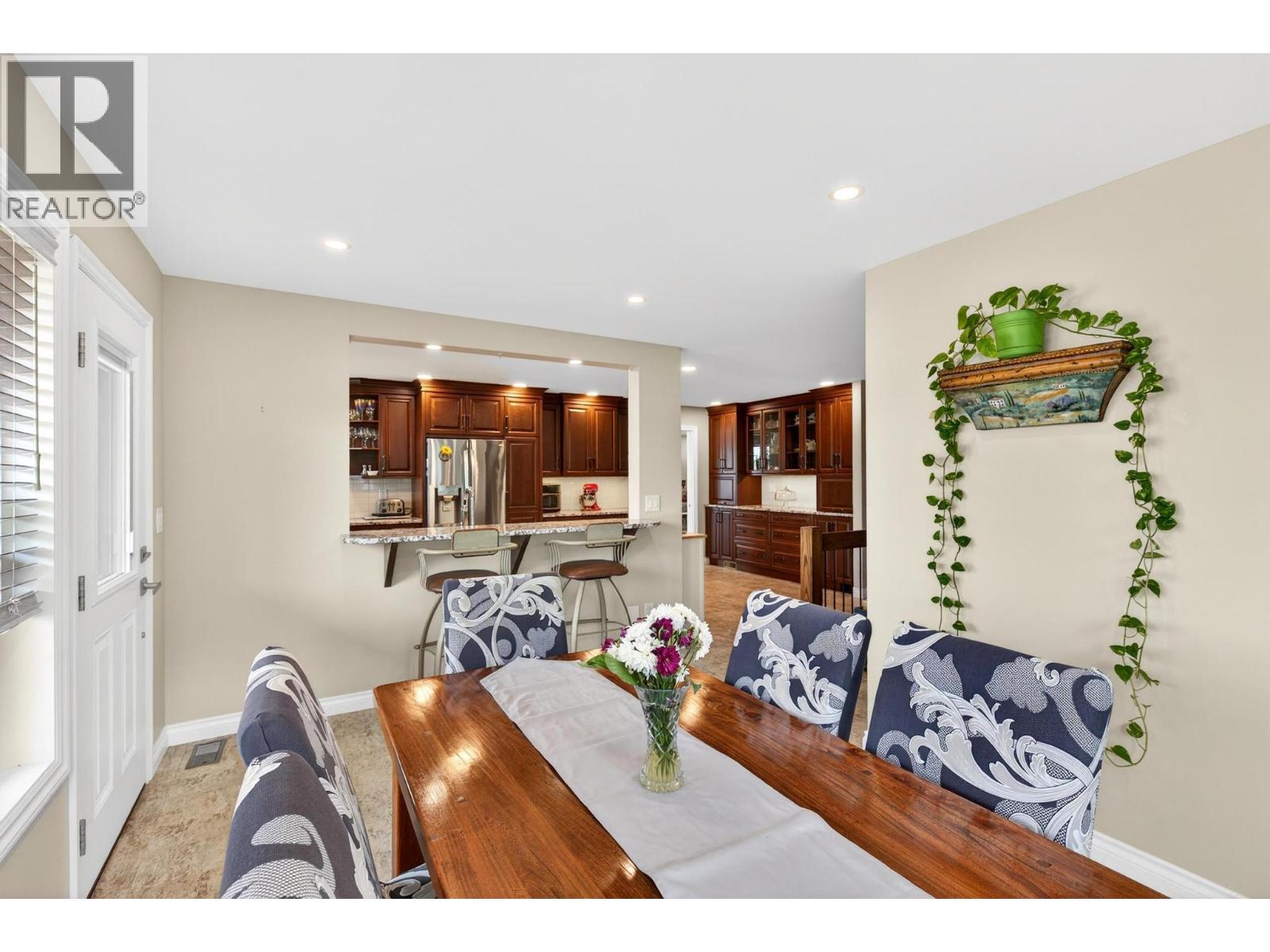 1544 Woodridge Road, Kelowna