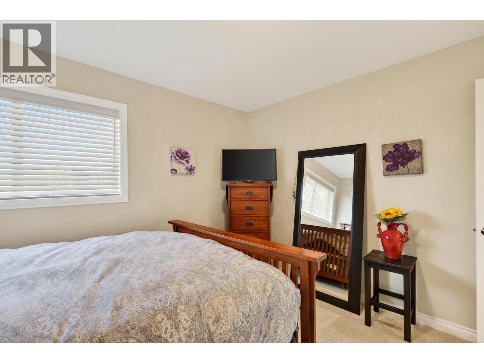 1544 Woodridge Road, Kelowna