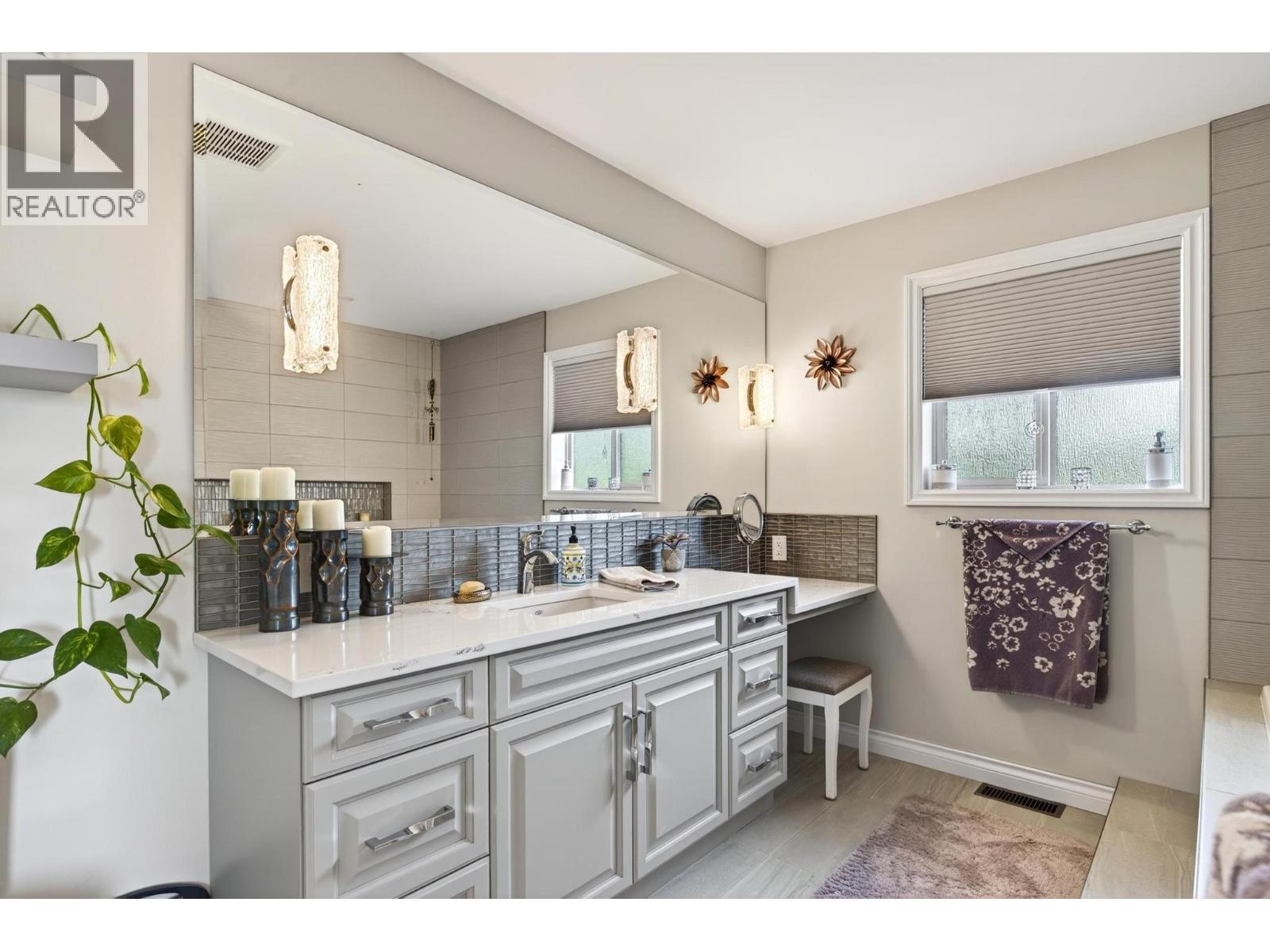 1544 Woodridge Road, Kelowna