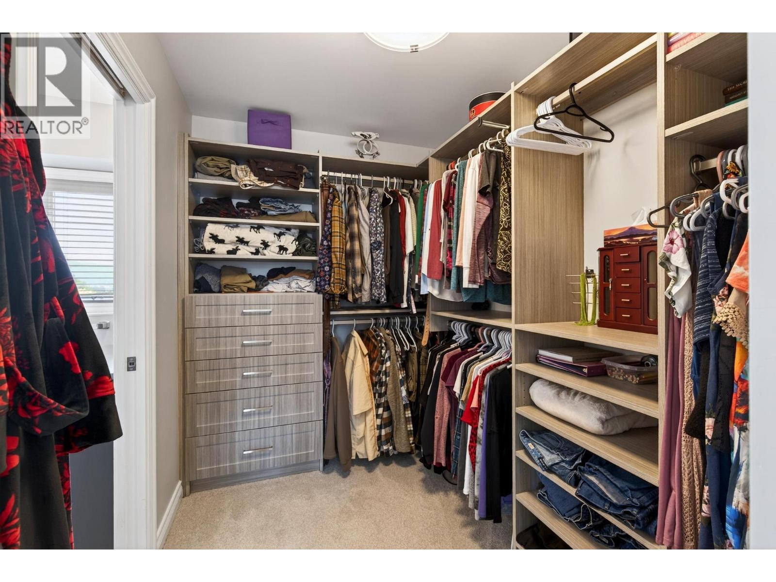 1544 Woodridge Road, Kelowna
