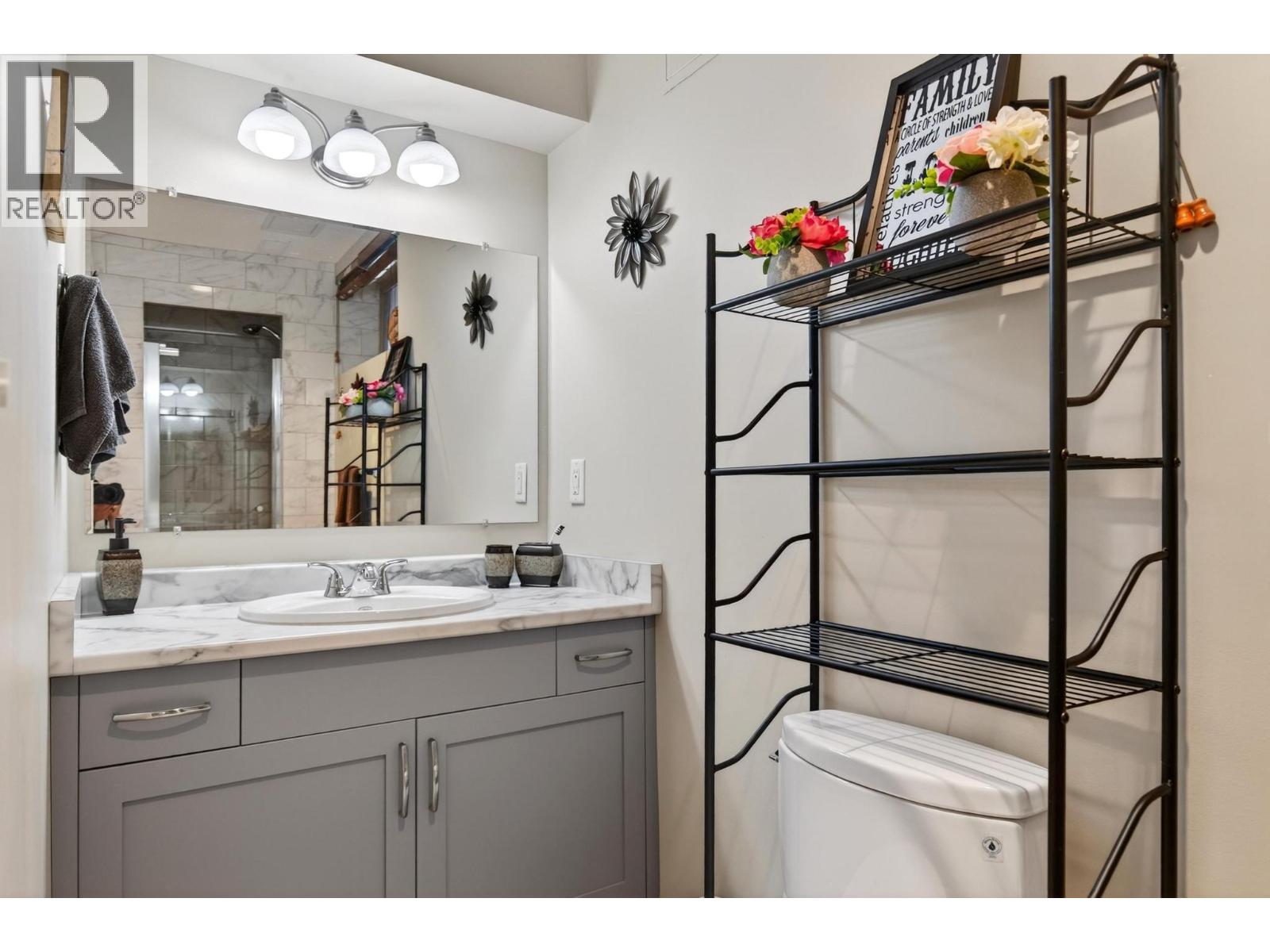 1544 Woodridge Road, Kelowna