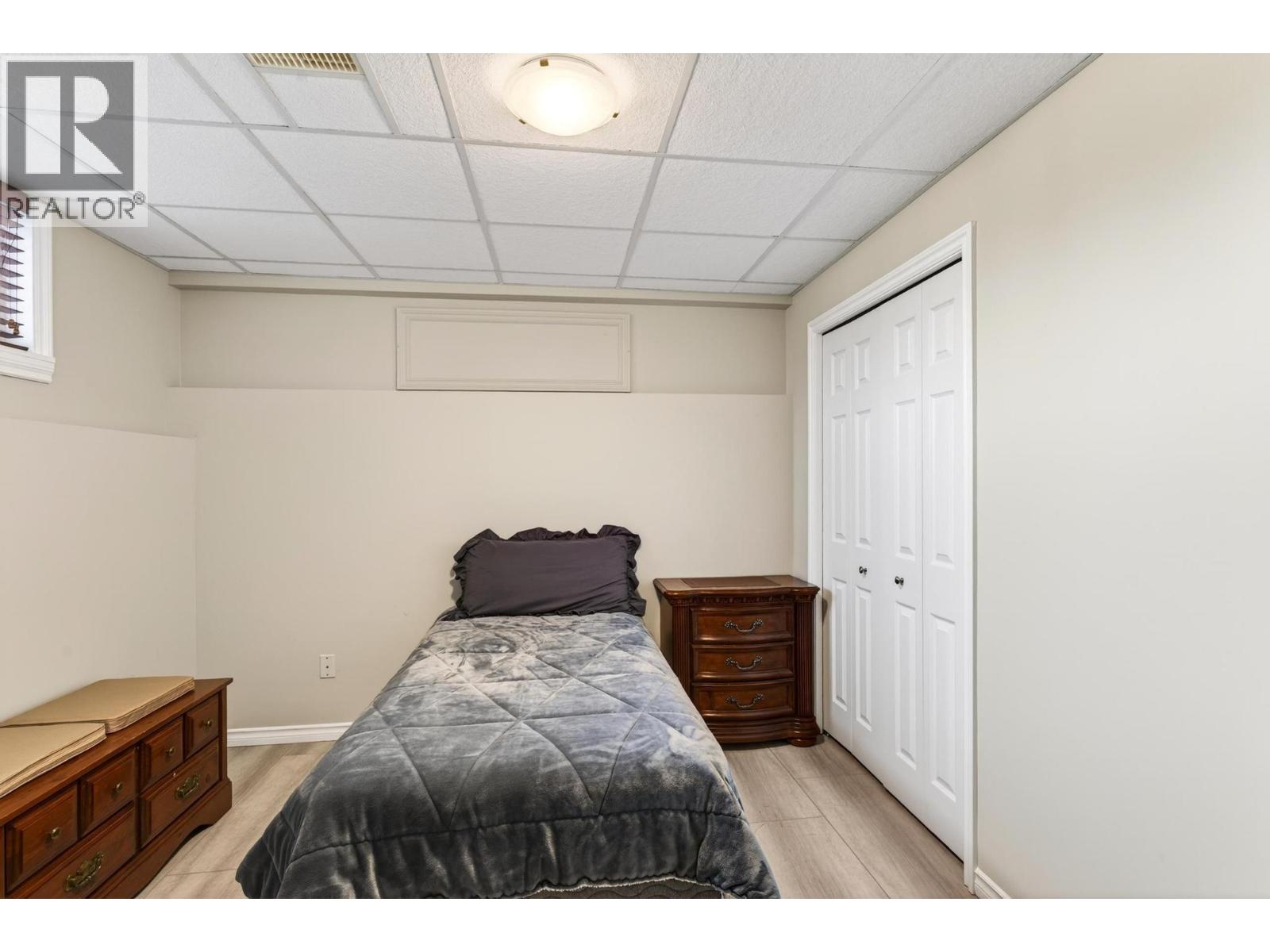 1544 Woodridge Road, Kelowna