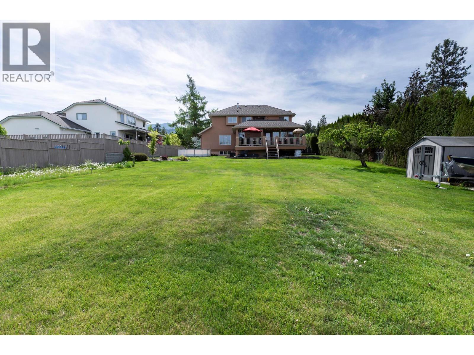 1544 Woodridge Road, Kelowna