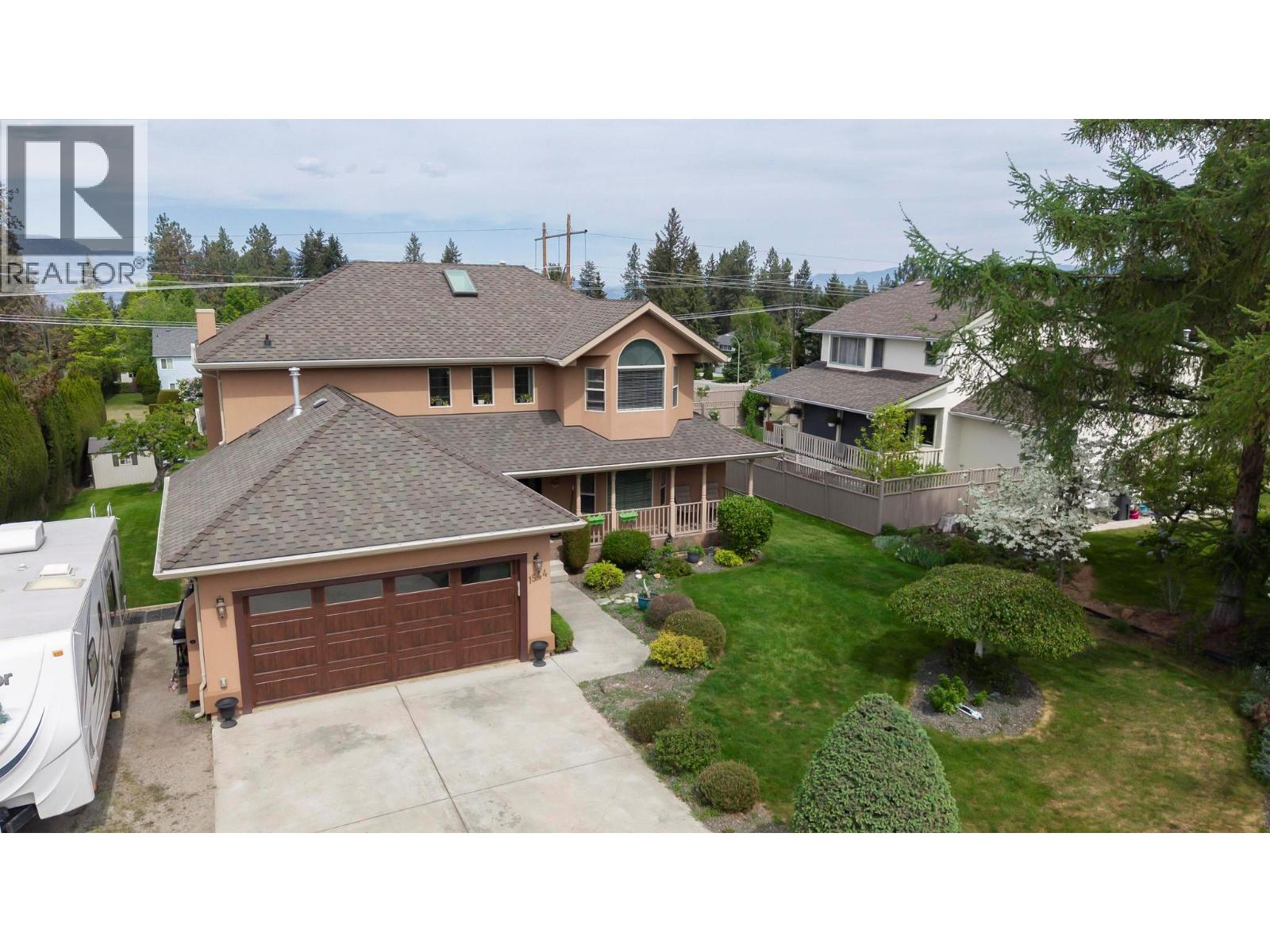 1544 Woodridge Road, Kelowna