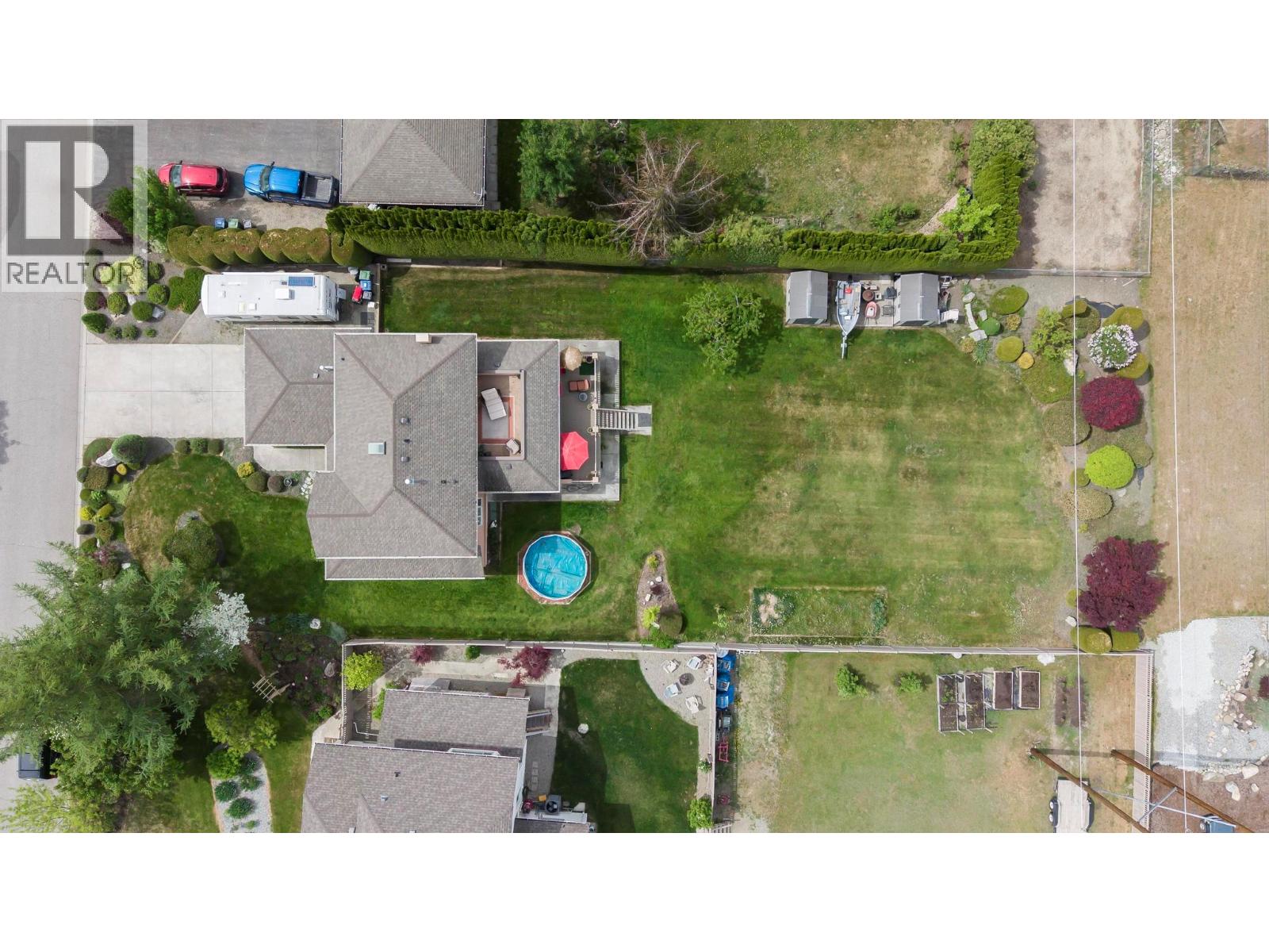 1544 Woodridge Road, Kelowna