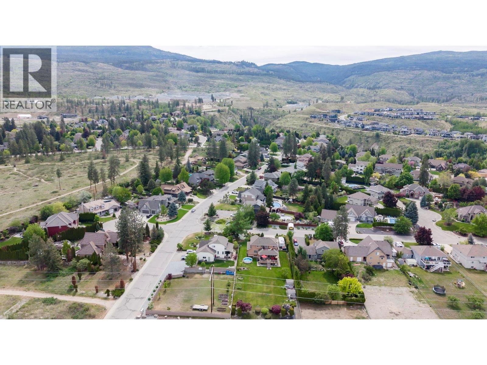 1544 Woodridge Road, Kelowna