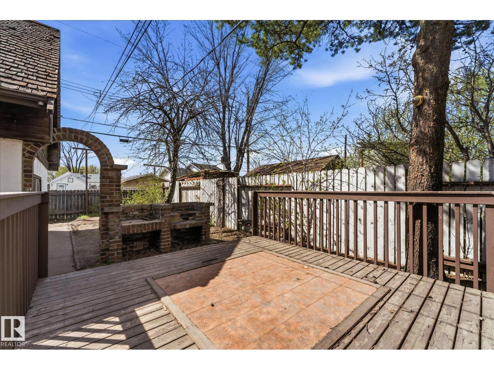 12216 60 ST NW, Edmonton
