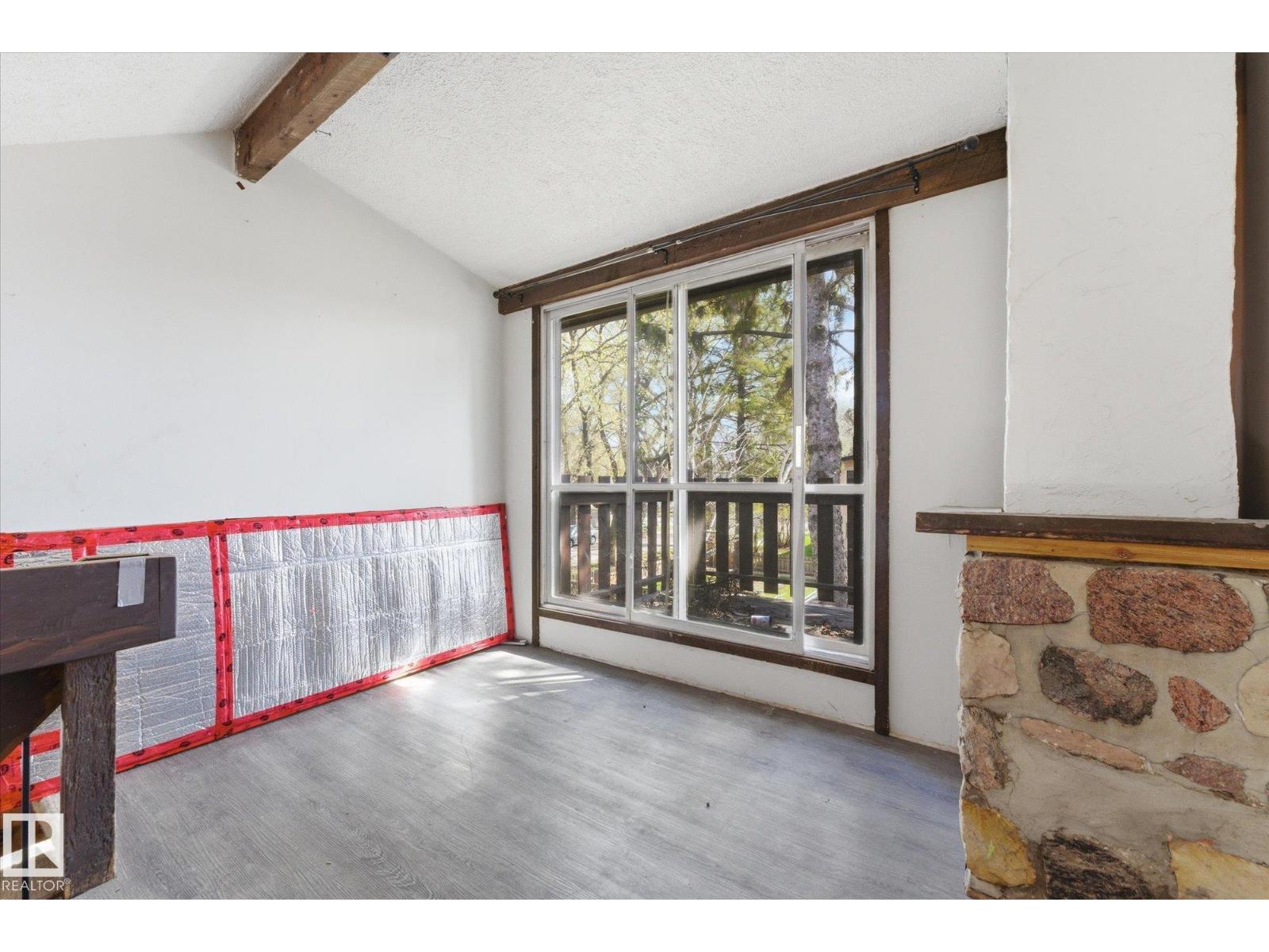 12216 60 ST NW, Edmonton
