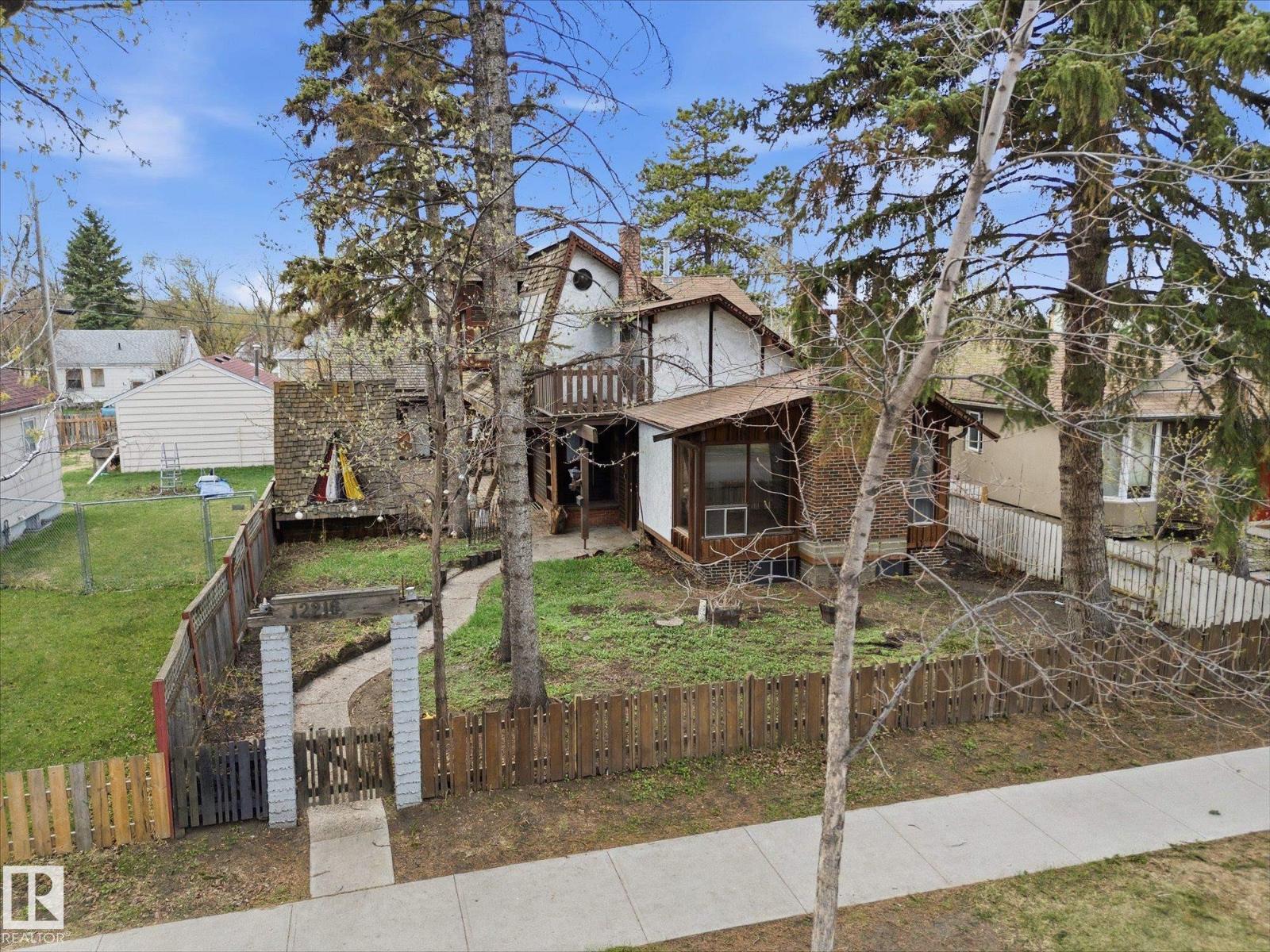 12216 60 ST NW, Edmonton