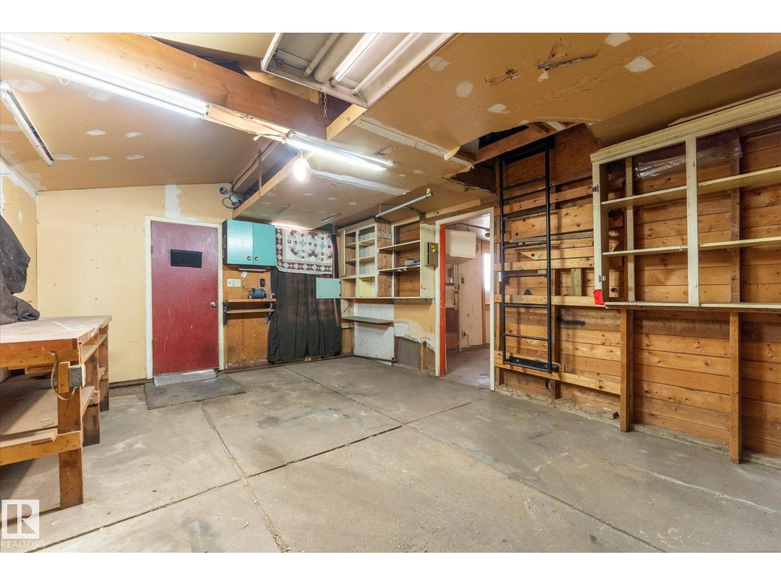12216 60 ST NW, Edmonton