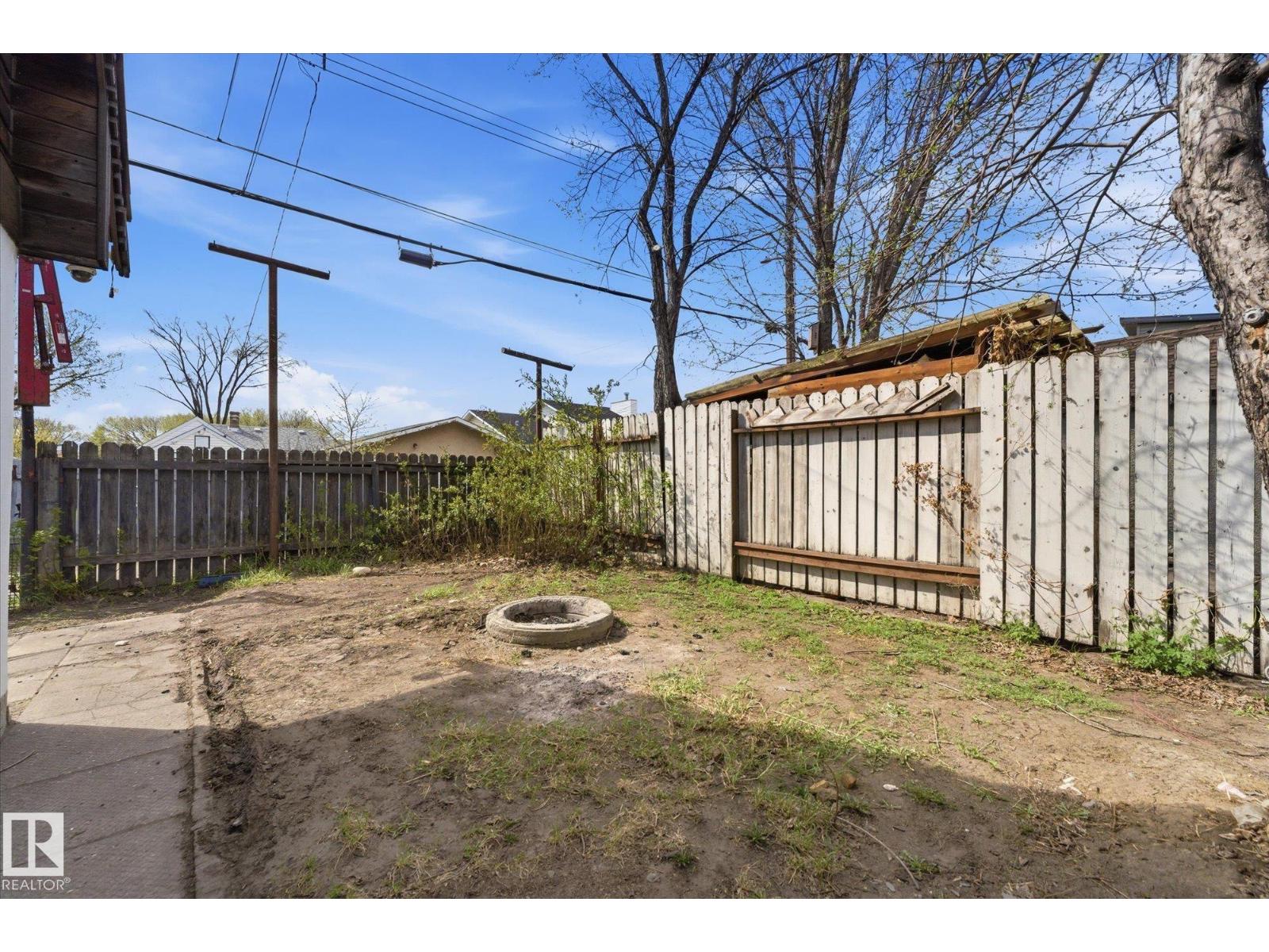 12216 60 ST NW, Edmonton