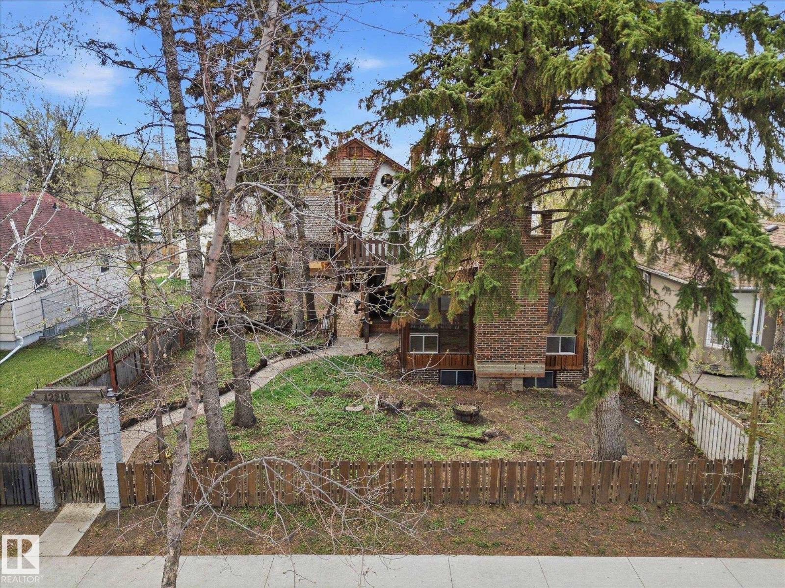 12216 60 ST NW, Edmonton