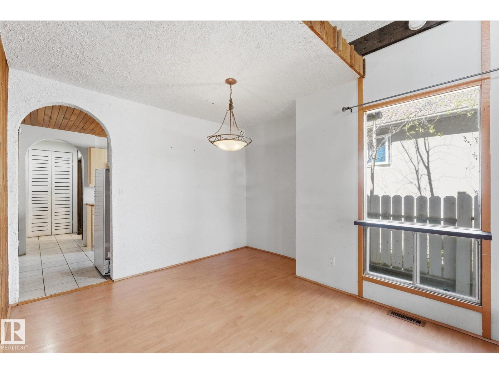 12216 60 ST NW, Edmonton