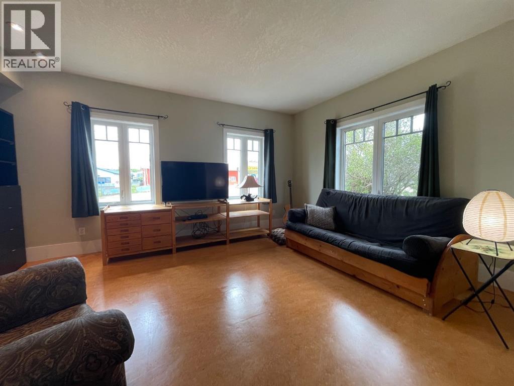 75 Peace River Avenue - 10