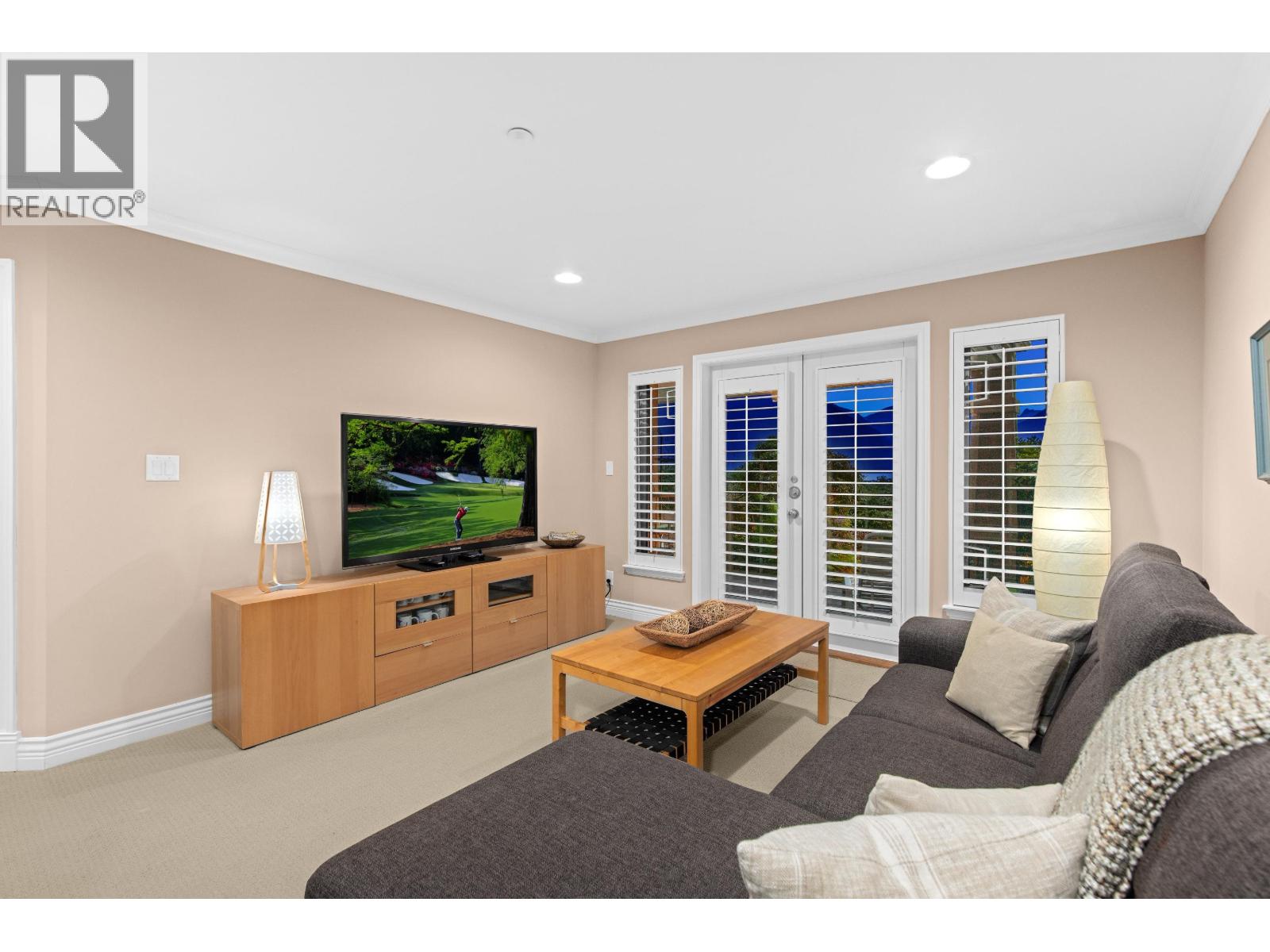 6 BEACH DRIVE, West Vancouver