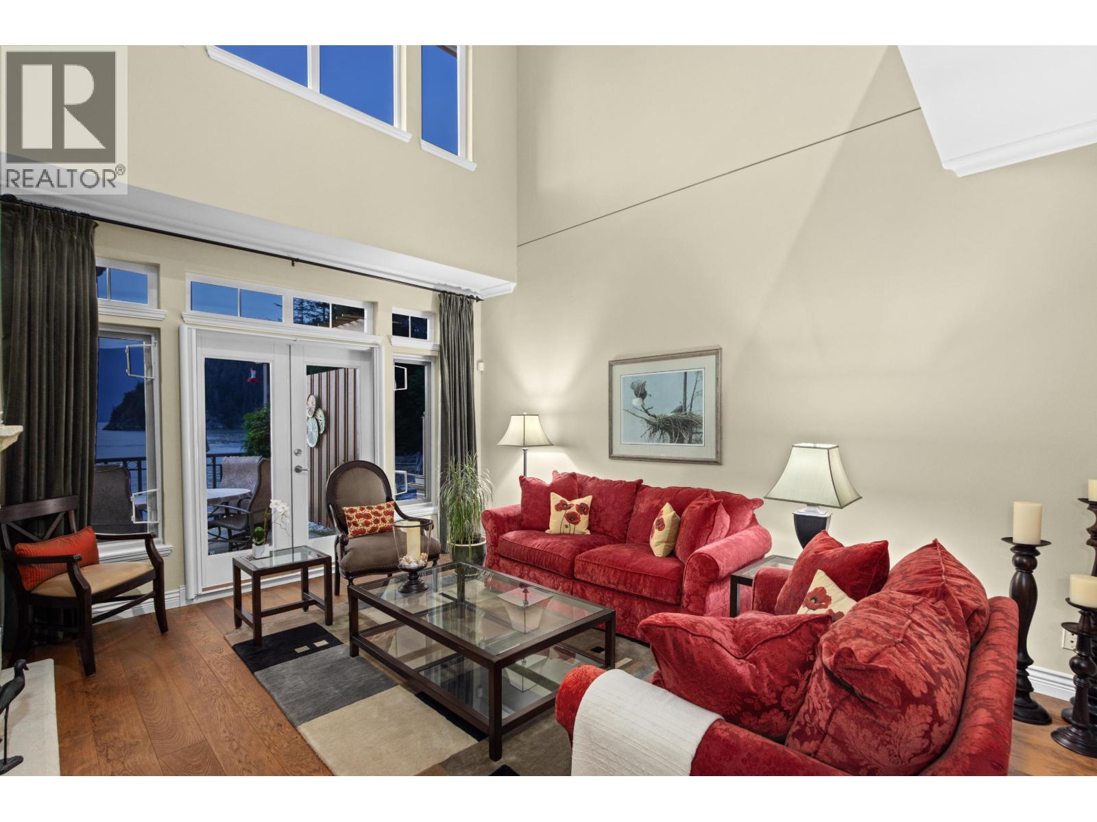 6 BEACH DRIVE, West Vancouver