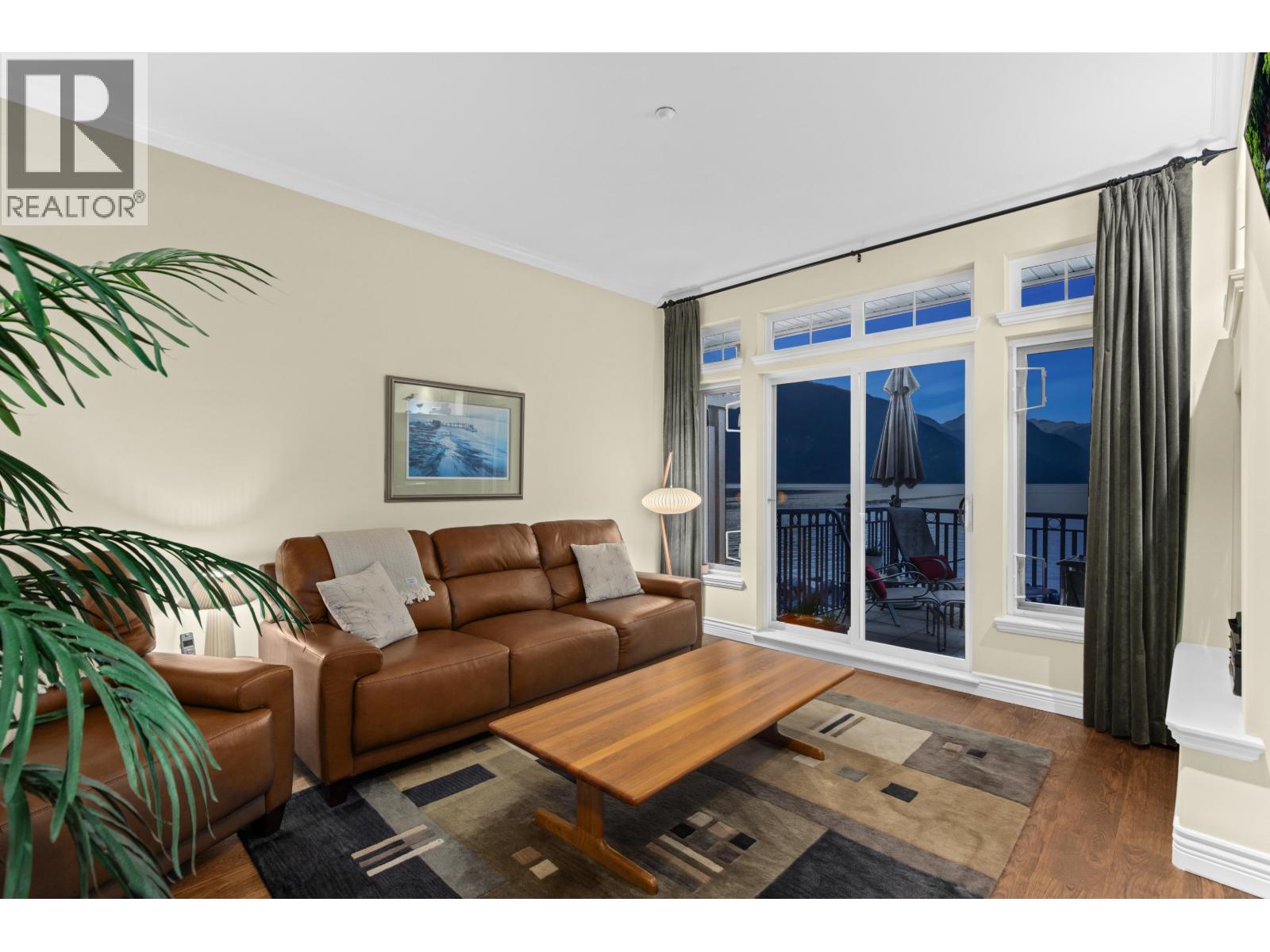 6 BEACH DRIVE — main photo