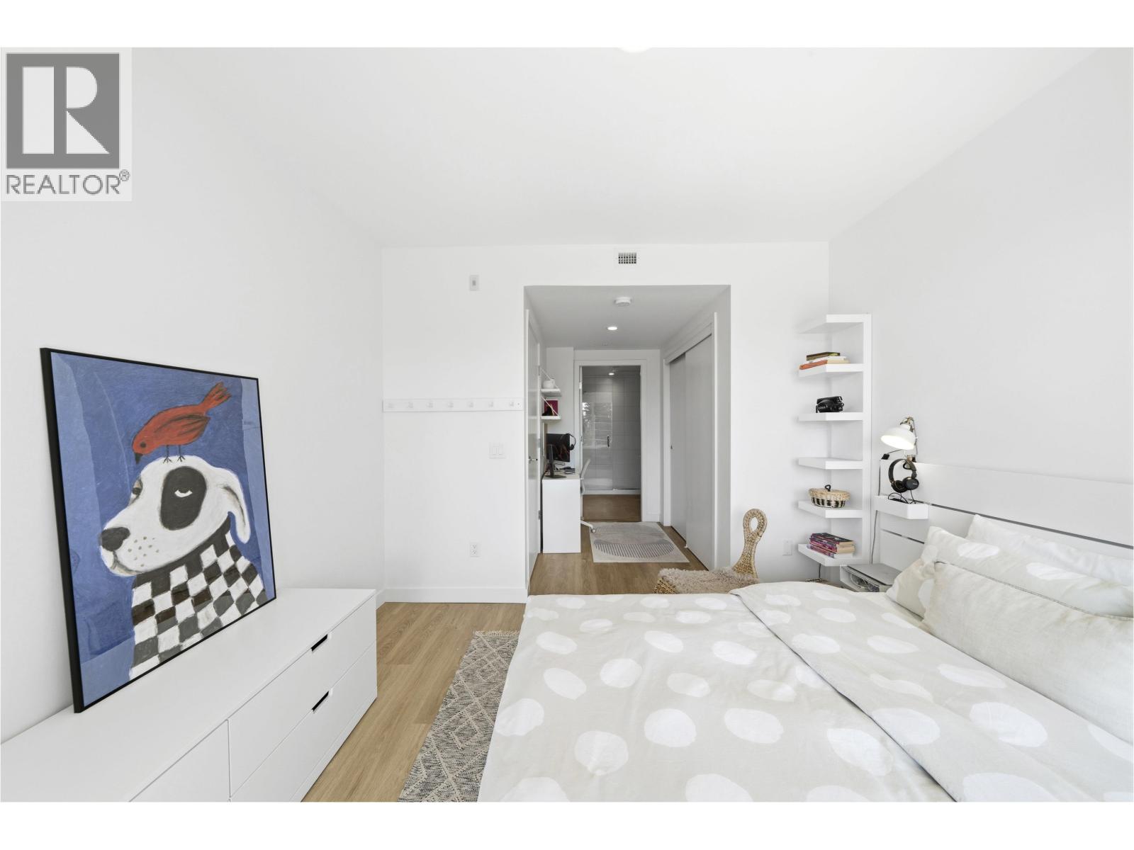 209 9888 UNIVERSITY CRESCENT — photo 2