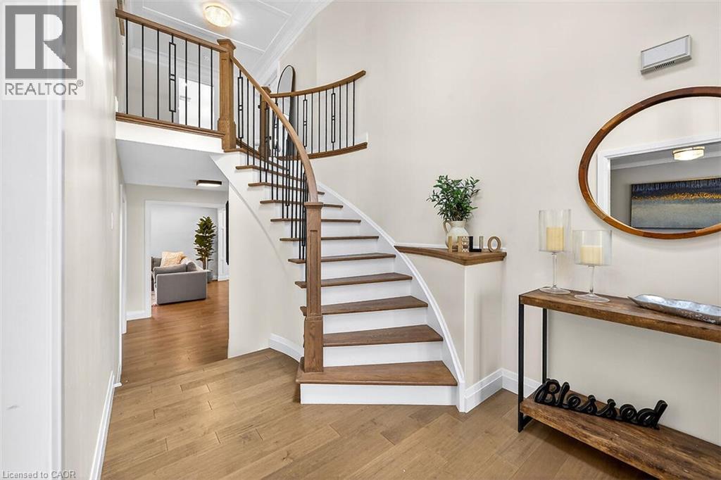 9 BEN TIRRAN Crescent - 32