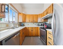 6890 Hycrest Drive, Burnaby, BC V5B2X2 Photo 8