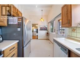 6890 Hycrest Drive, Burnaby, BC V5B2X2 Photo 28