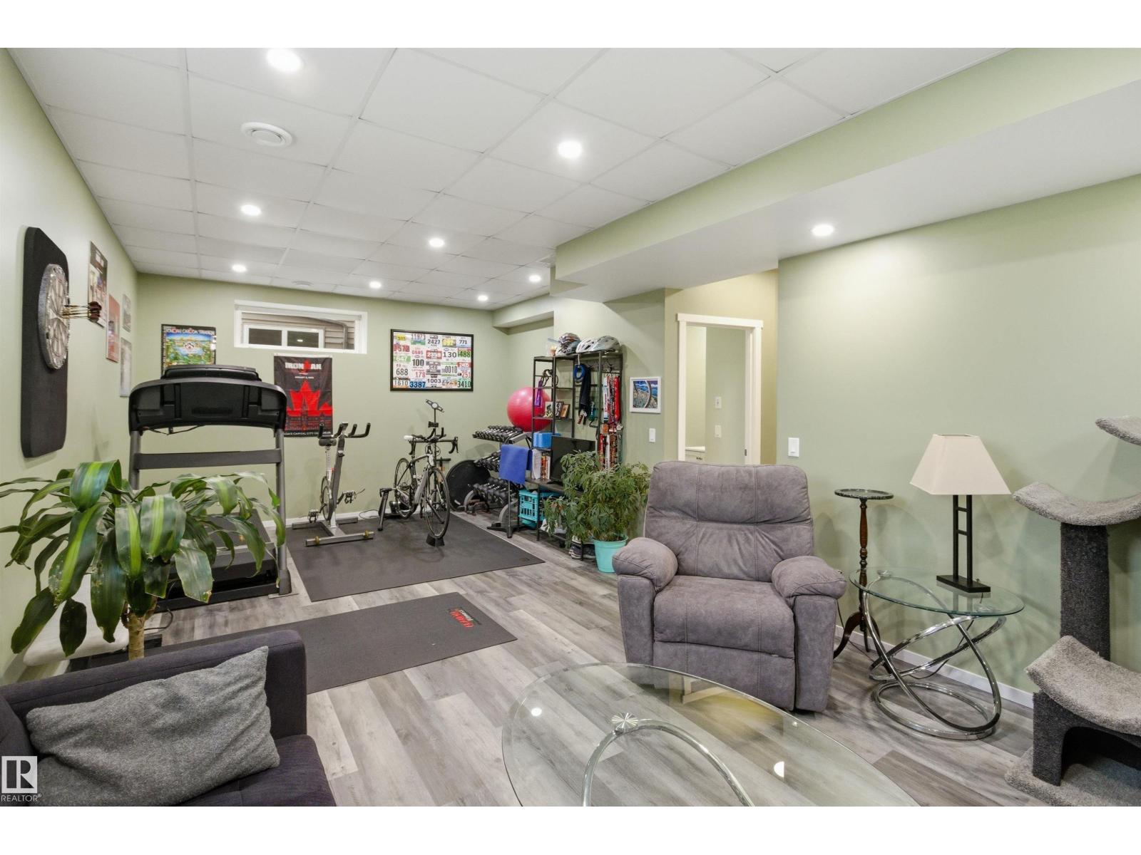 807 EAGLESON LI NW - 43