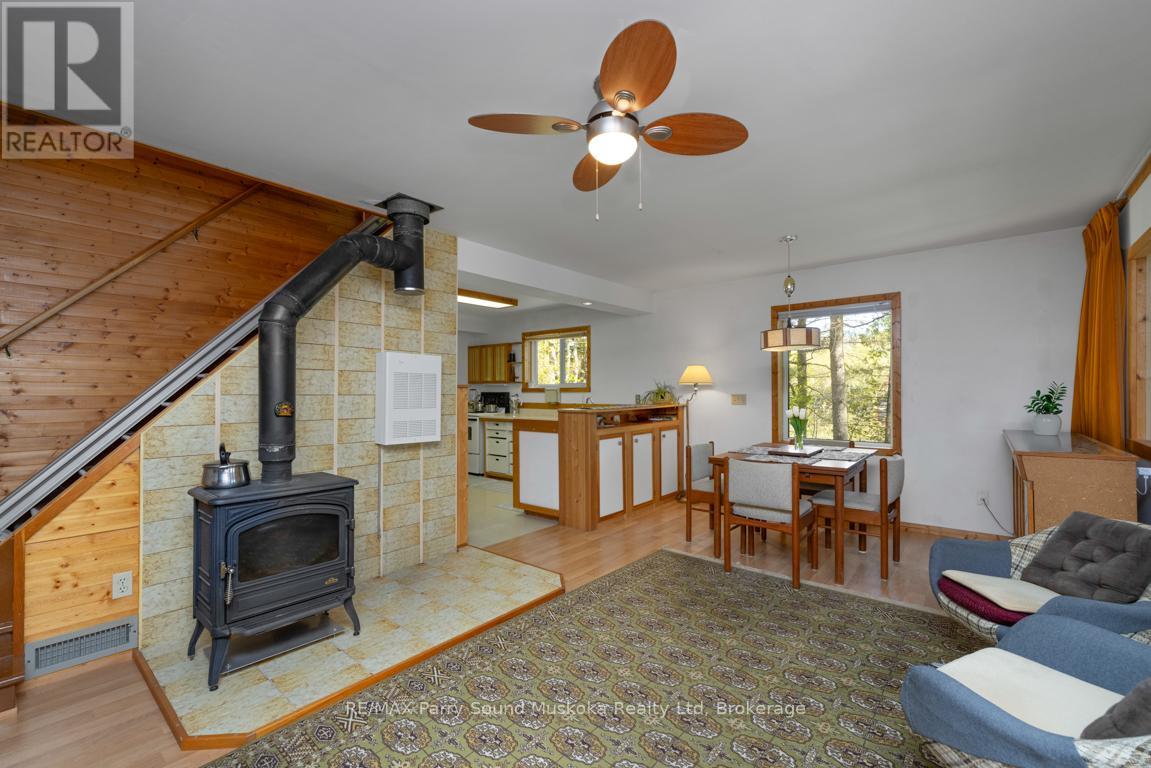14 BURNEGIE LANE - 13