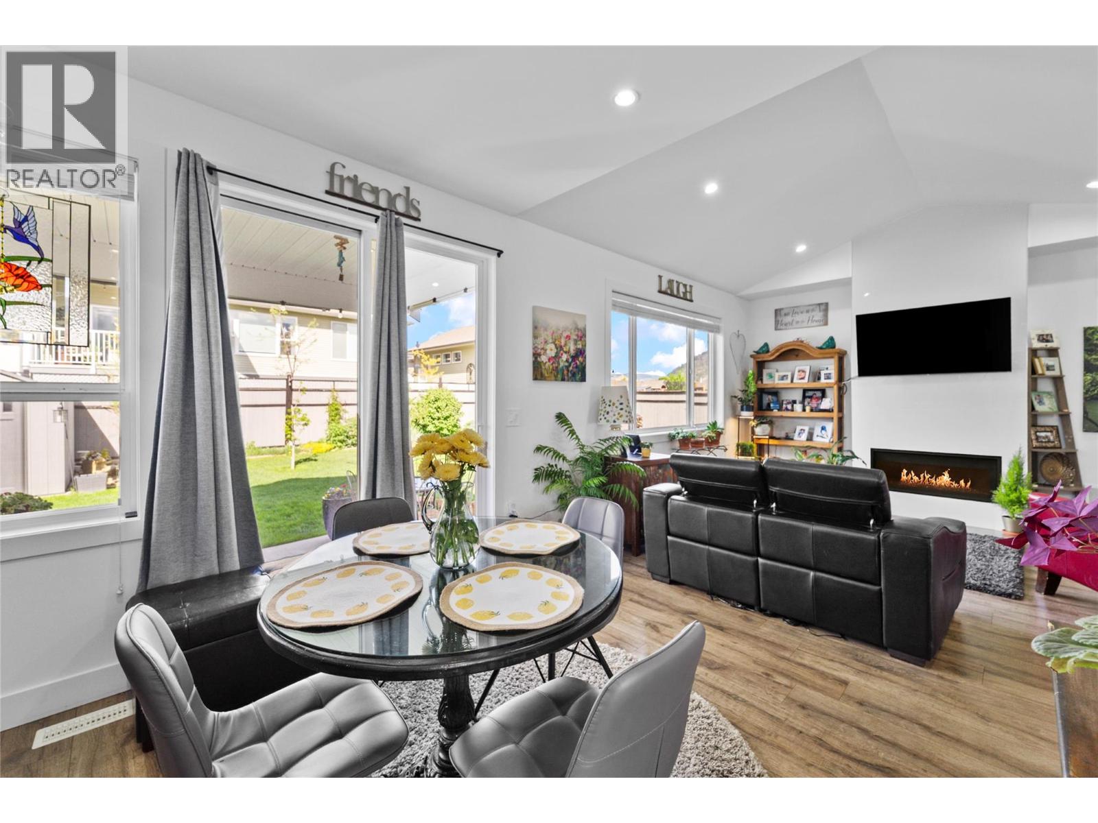 1671 FIR Road - 11