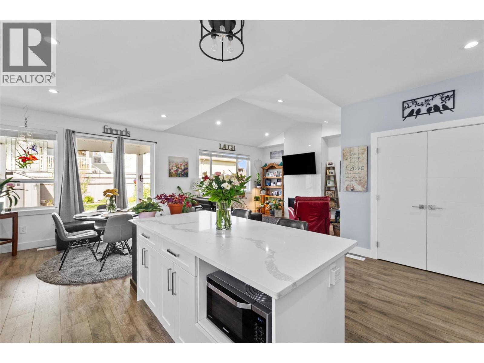 1671 FIR Road - 10