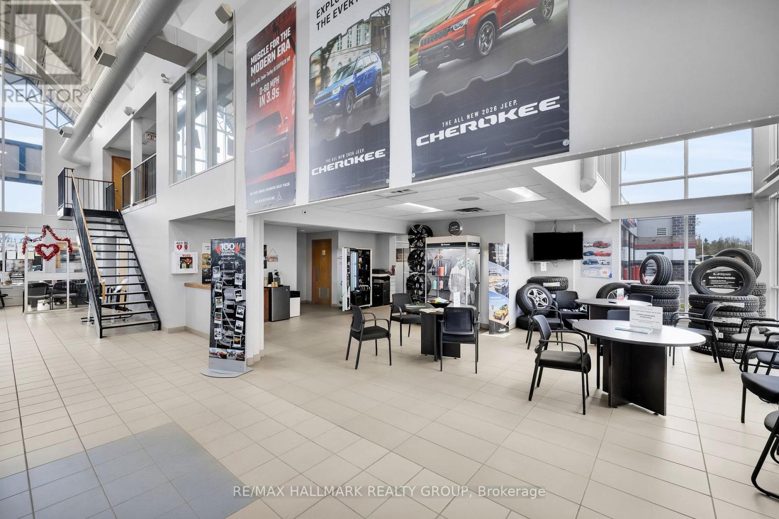 Business for Sale in Ottawa – 5791 PRINCE OF WALES DRIVE, Ottawa – MLS# X13123212 - Image 19