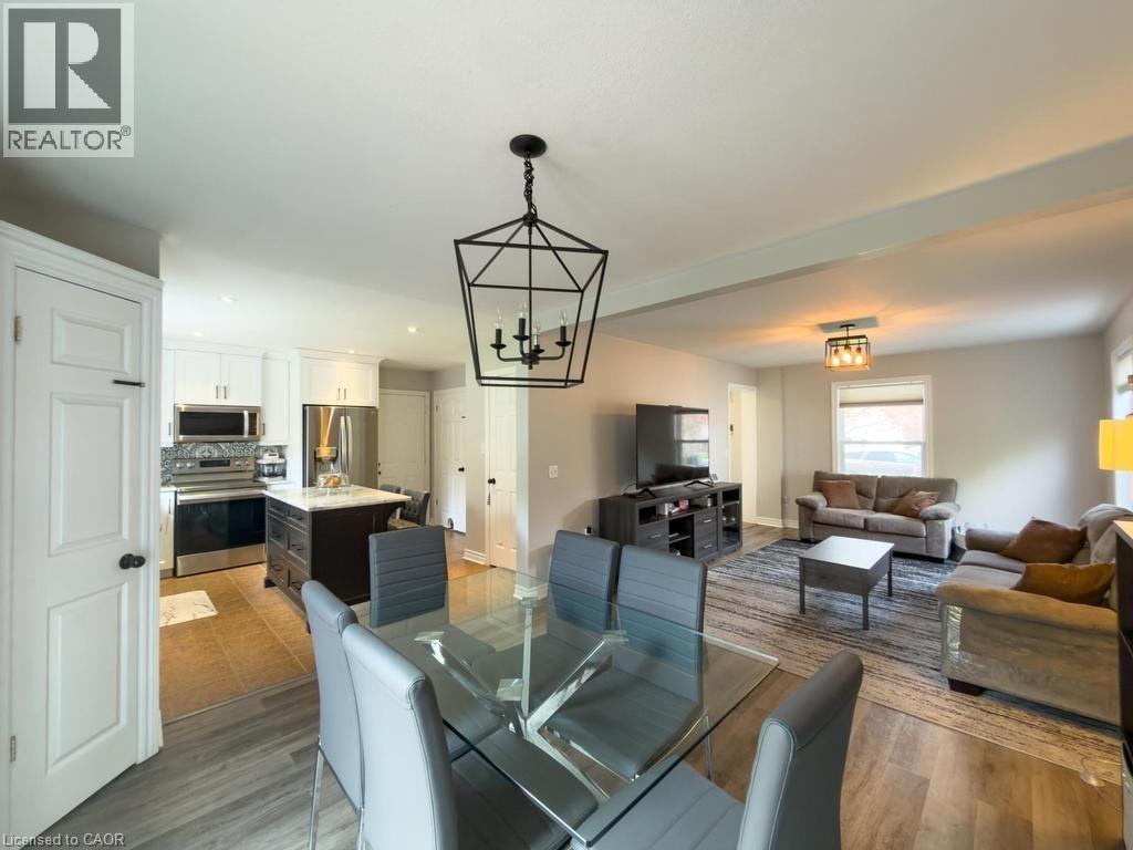 21 MAPLEWOOD Court - 13