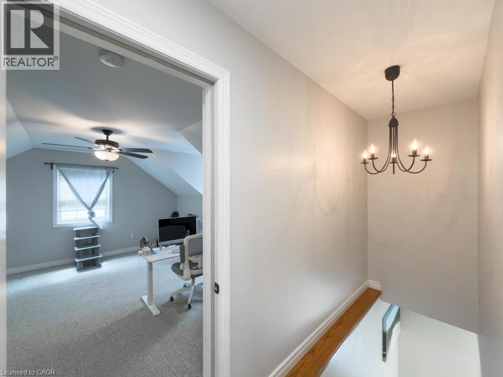 21 MAPLEWOOD Court - 18