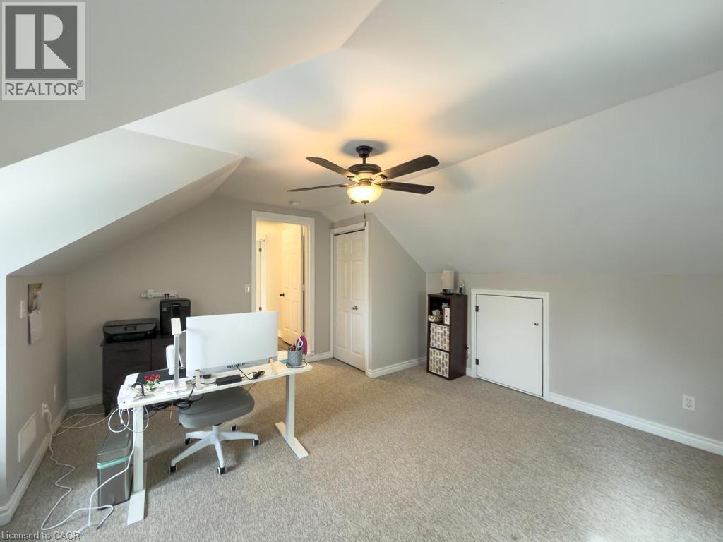21 MAPLEWOOD Court - 20