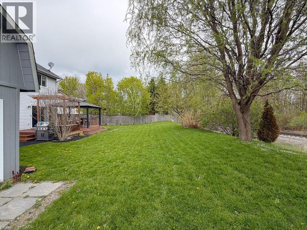 21 MAPLEWOOD Court - 33