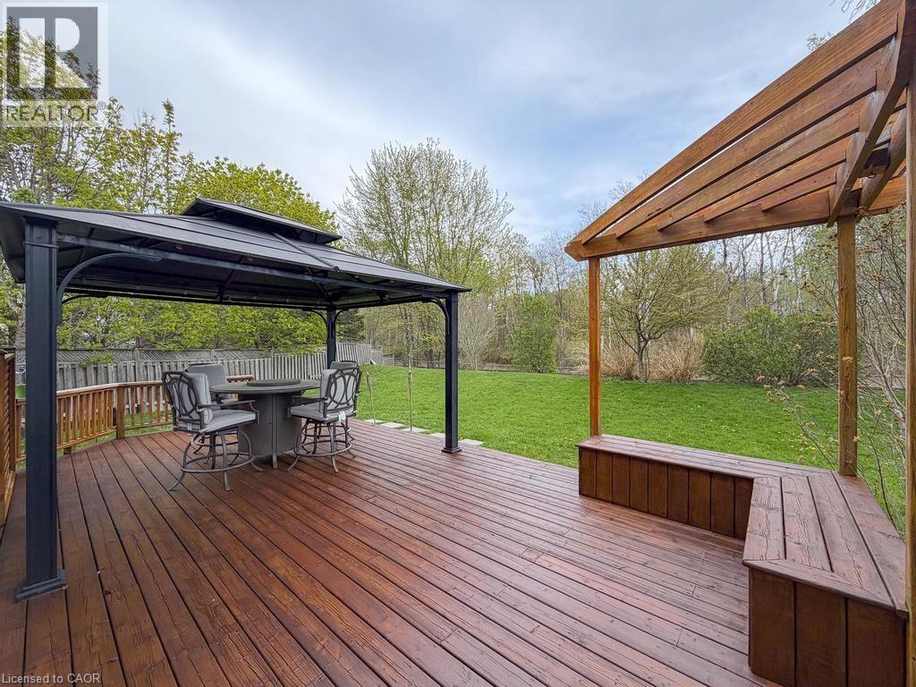 21 MAPLEWOOD Court - 37