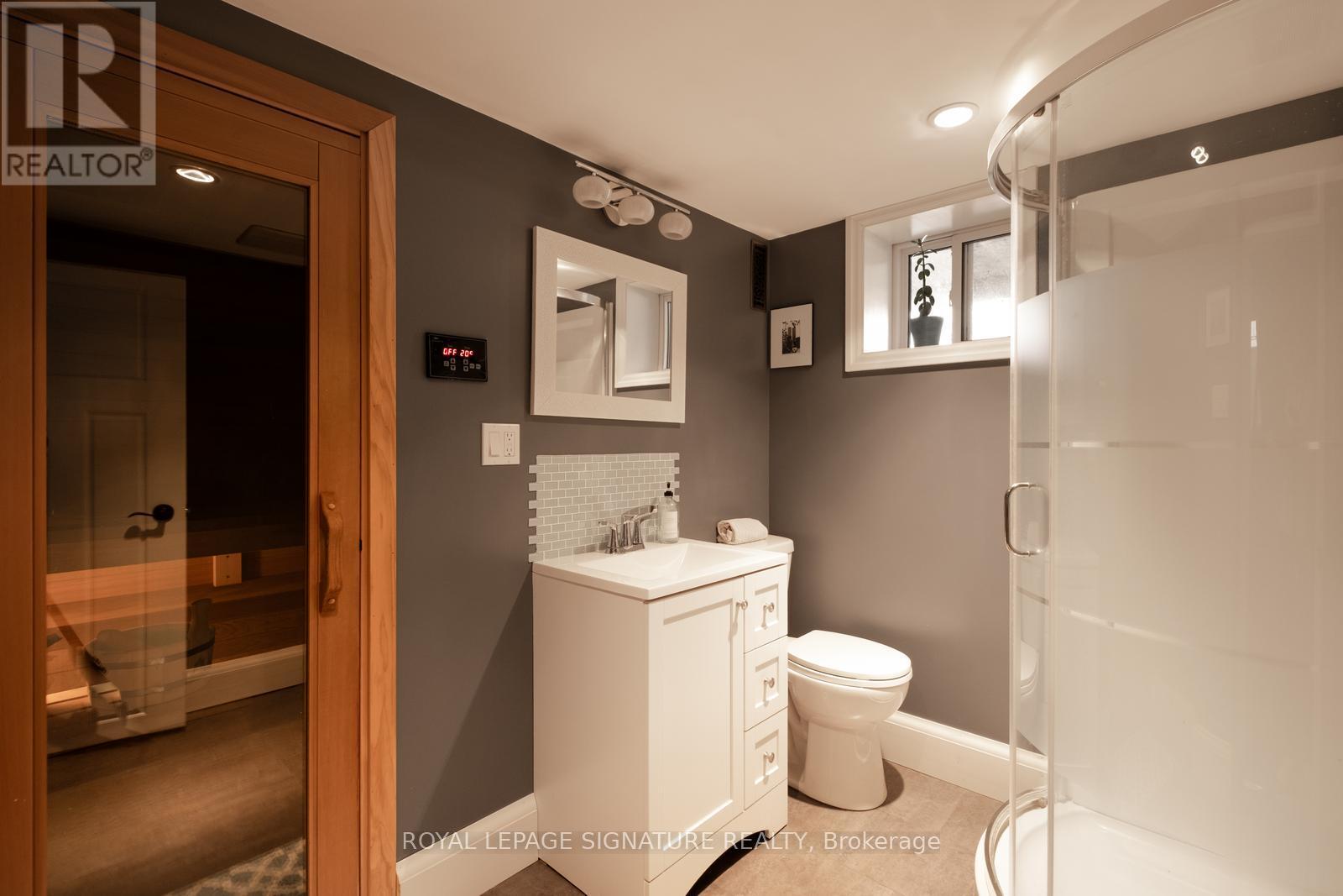 139 HOLCOLM ROAD - 38