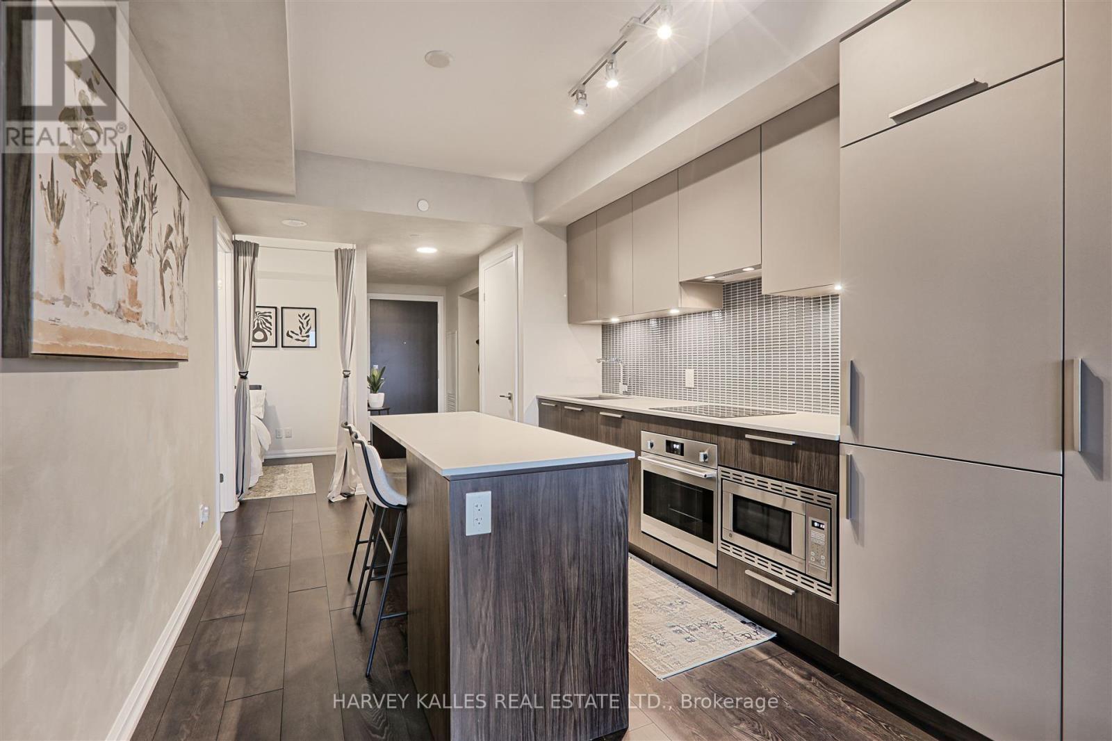 #412 4208 DUNDAS STREET W - 5