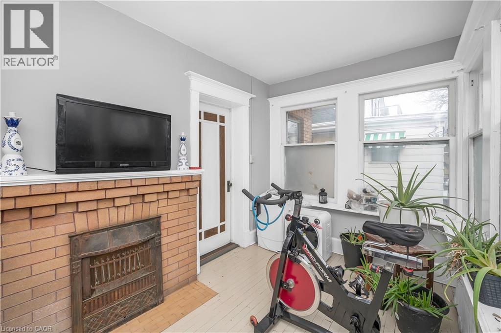77 PROCTOR Boulevard - 20