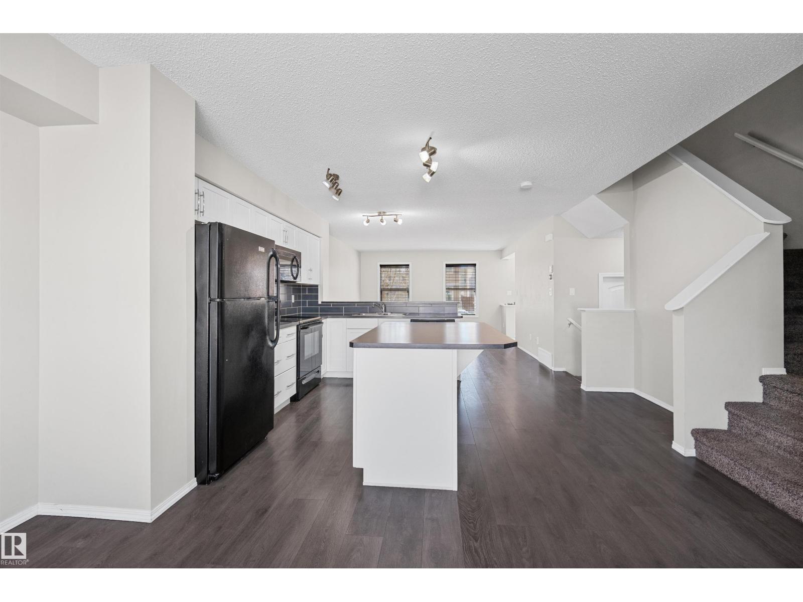 3041 ARTHURS CR SW SW - 17