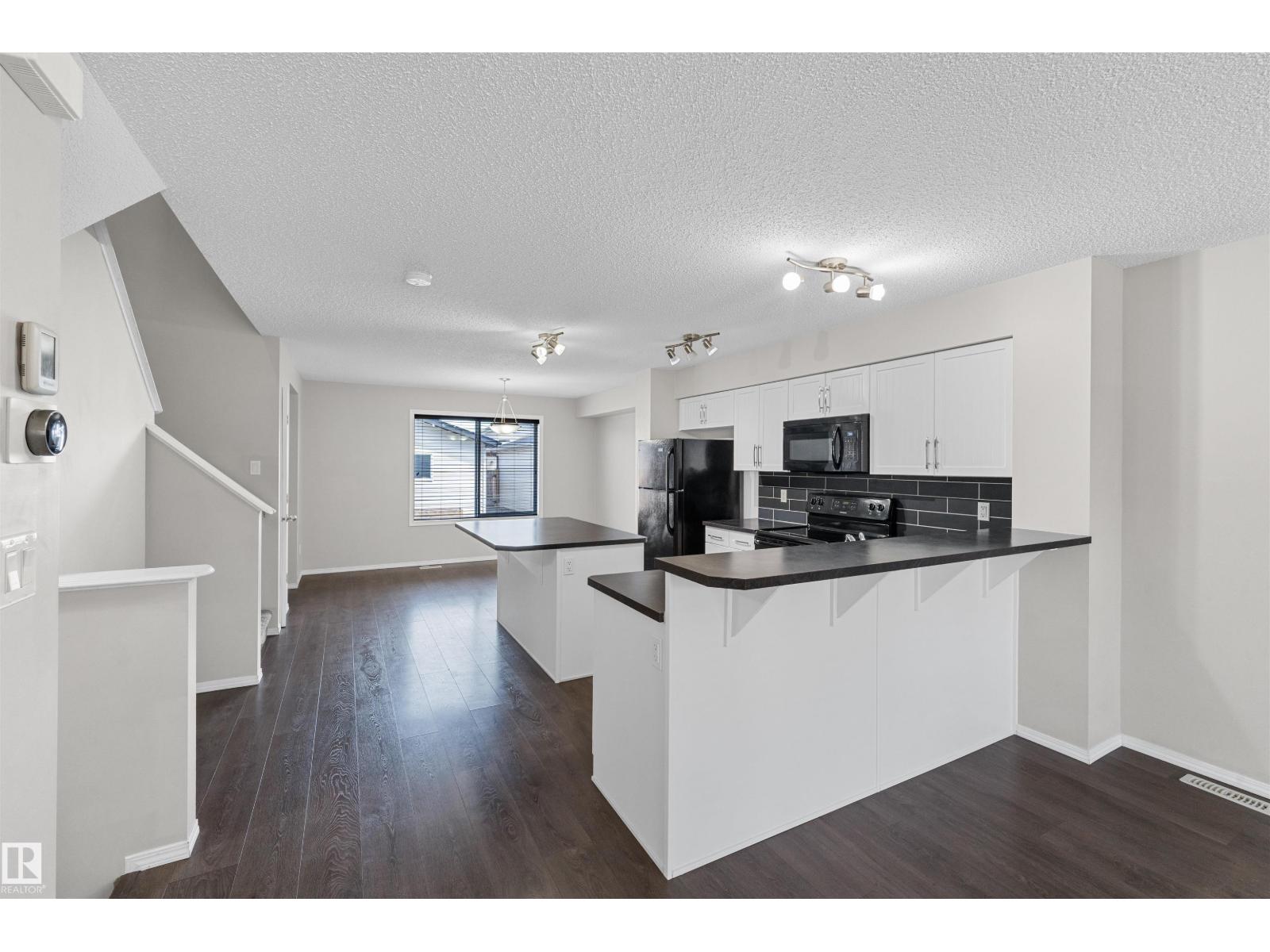 3041 ARTHURS CR SW SW - Image 2