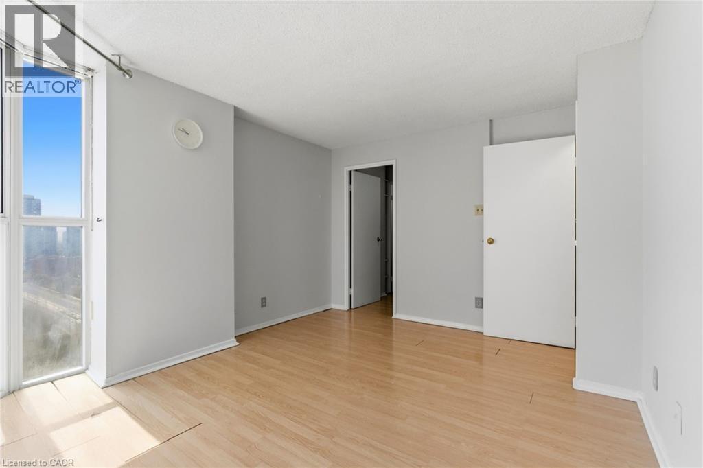 #2206 25 TRAILWOOD Drive - 17