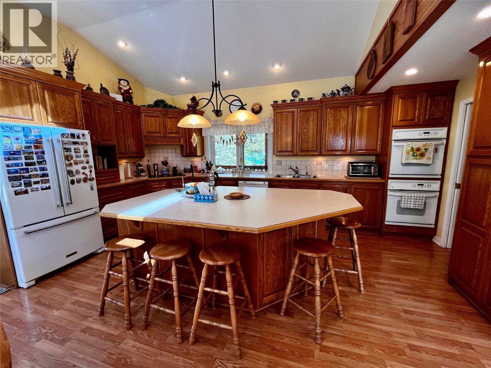390 Silver Queen Road - 9